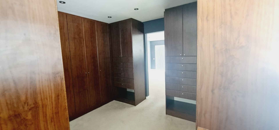 5 Bedroom Property for Sale in Baronetcy Estate Western Cape